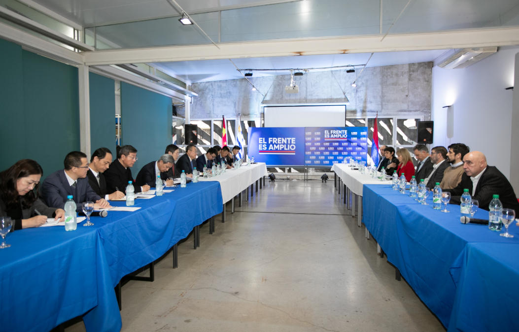 乌拉圭执政党领导人奥尔西访华，拓展中拉政党